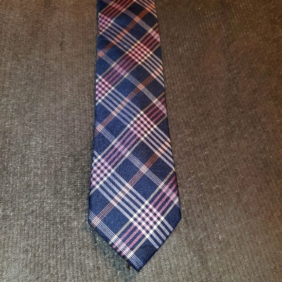 VINCE CAMUTO Plaid blue & pink tie NEW - Picture 1 of 6